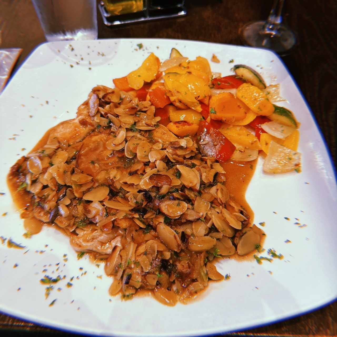 Pechuga de Pollo en Salsa de Almendras