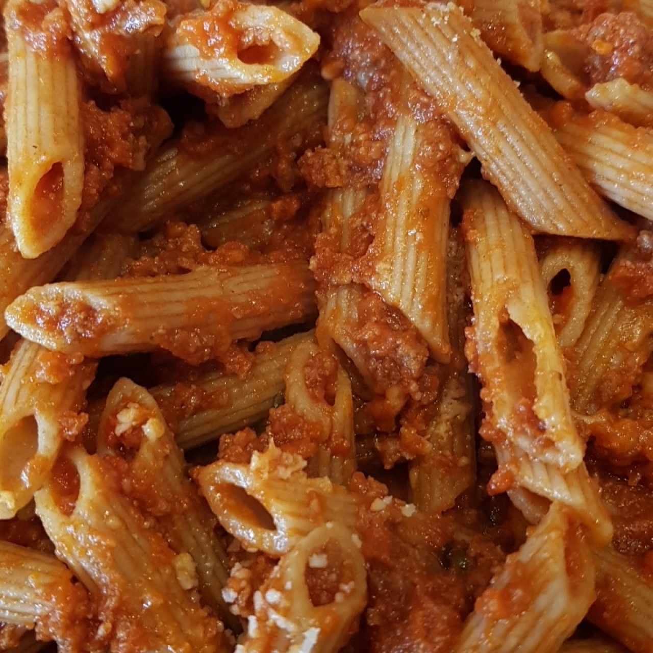 penne a la bolognesa