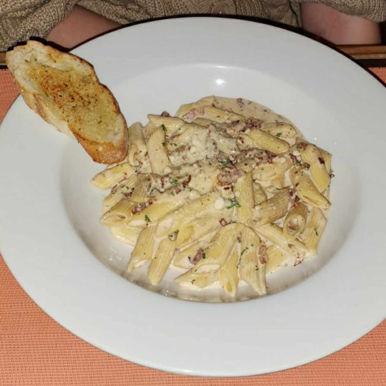 Pasta Alfredo con Bacon