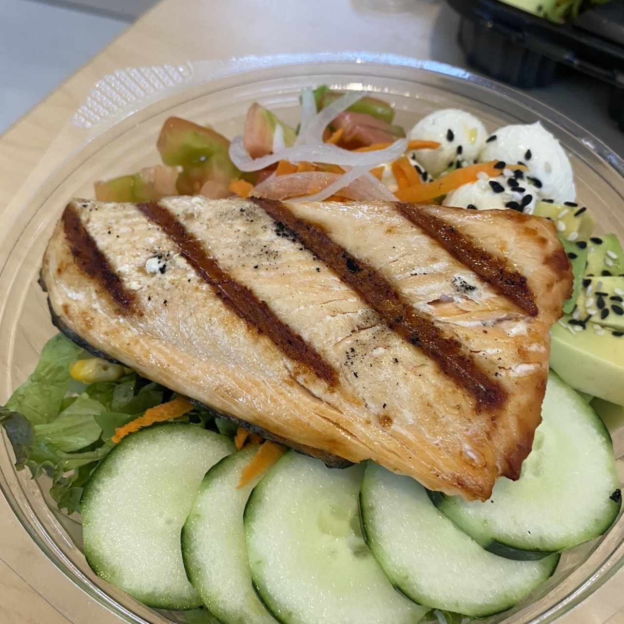 Salmon salad 