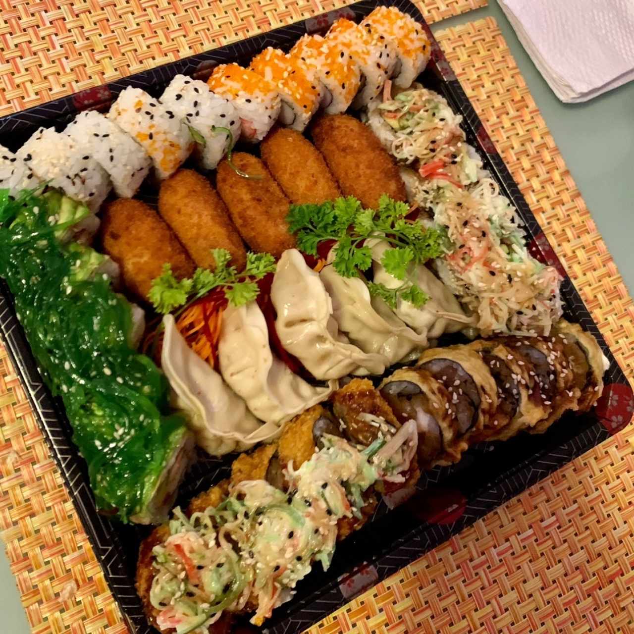 Bandeja Ato sushi delicioso TODO 