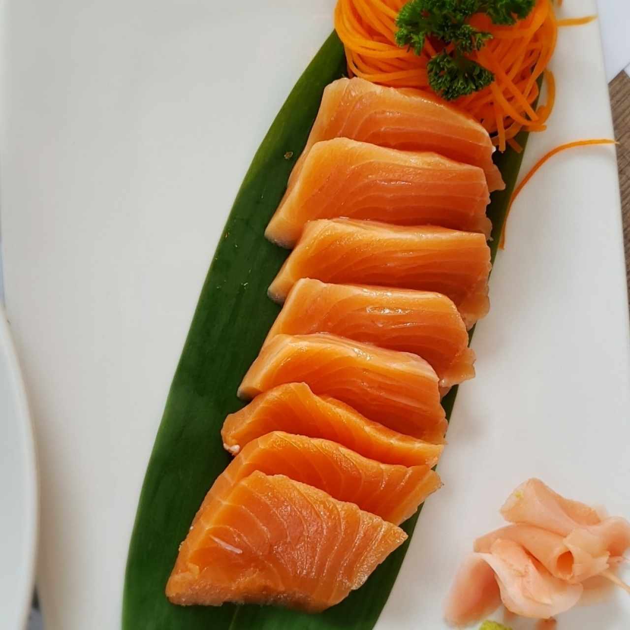 Ato Sashimi de Salmón