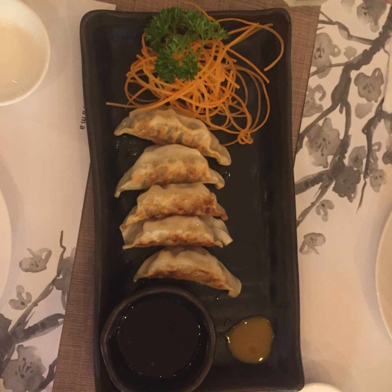 Entradas/Carpaccio - Gyoza (5 unidades)