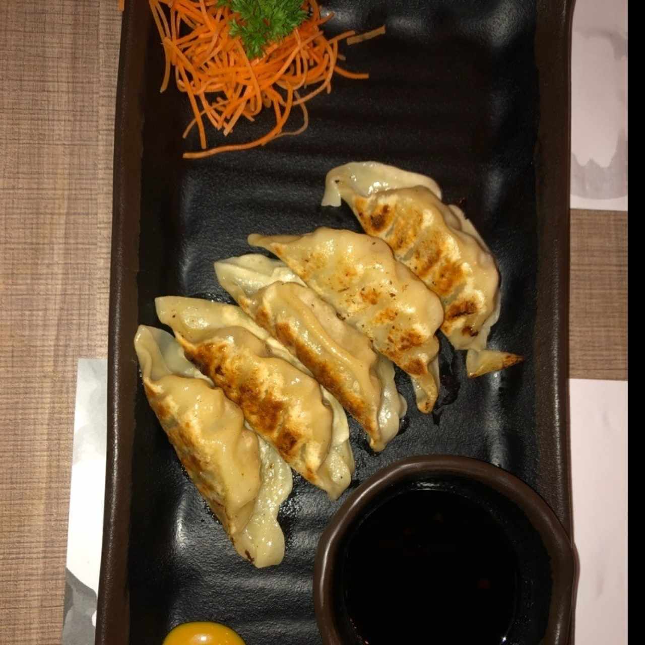 Entradas/Carpaccio - Gyoza (5 unidades)