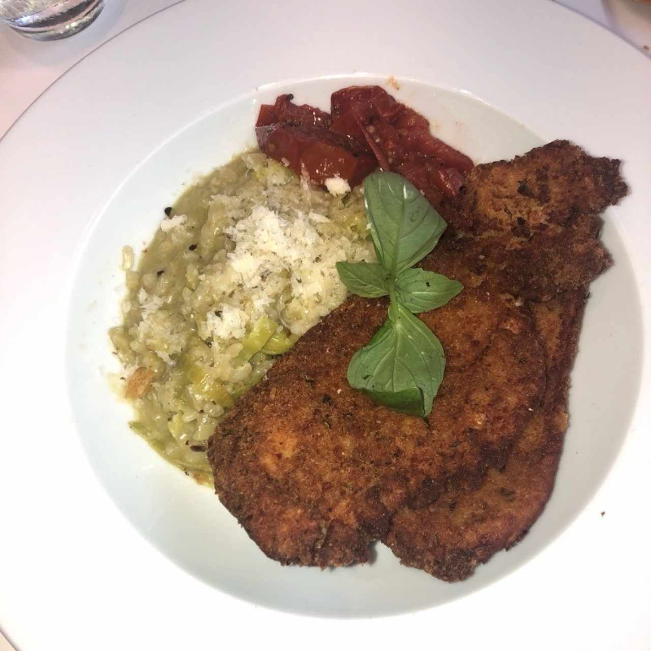 Milanesa De pollo con Rissotto de Puerro