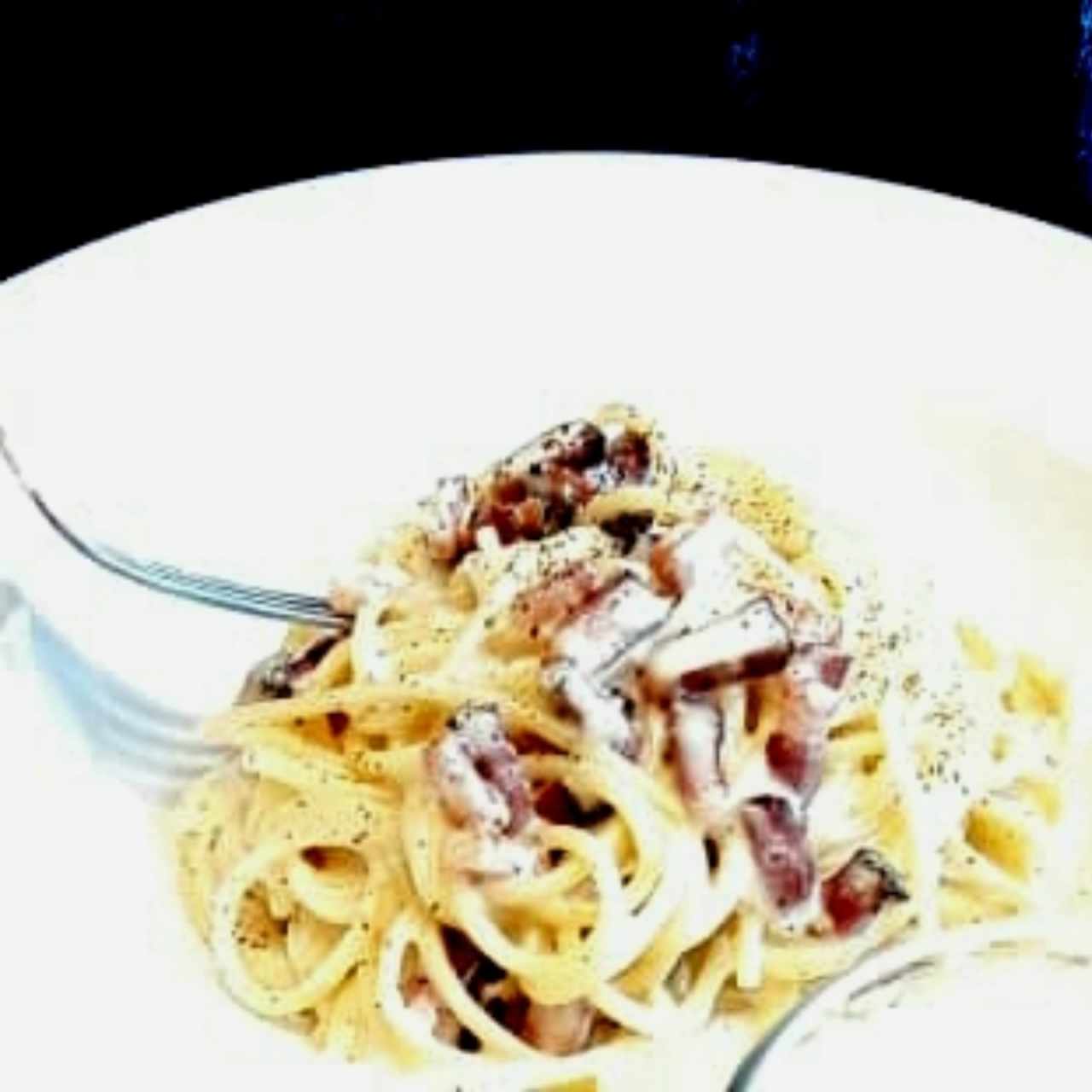 Linguine carbonara