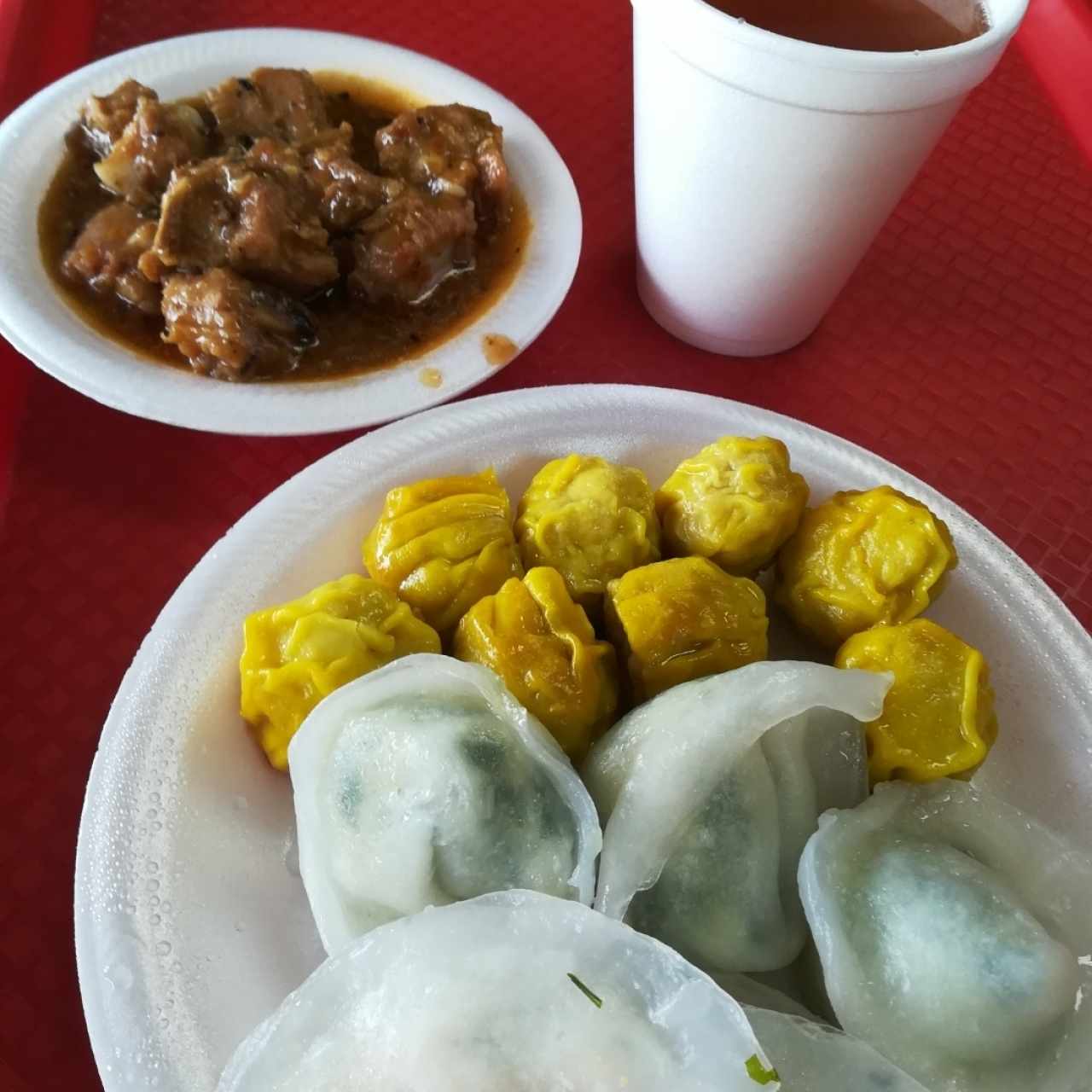 Costillitas, Siu Mai y Hampao