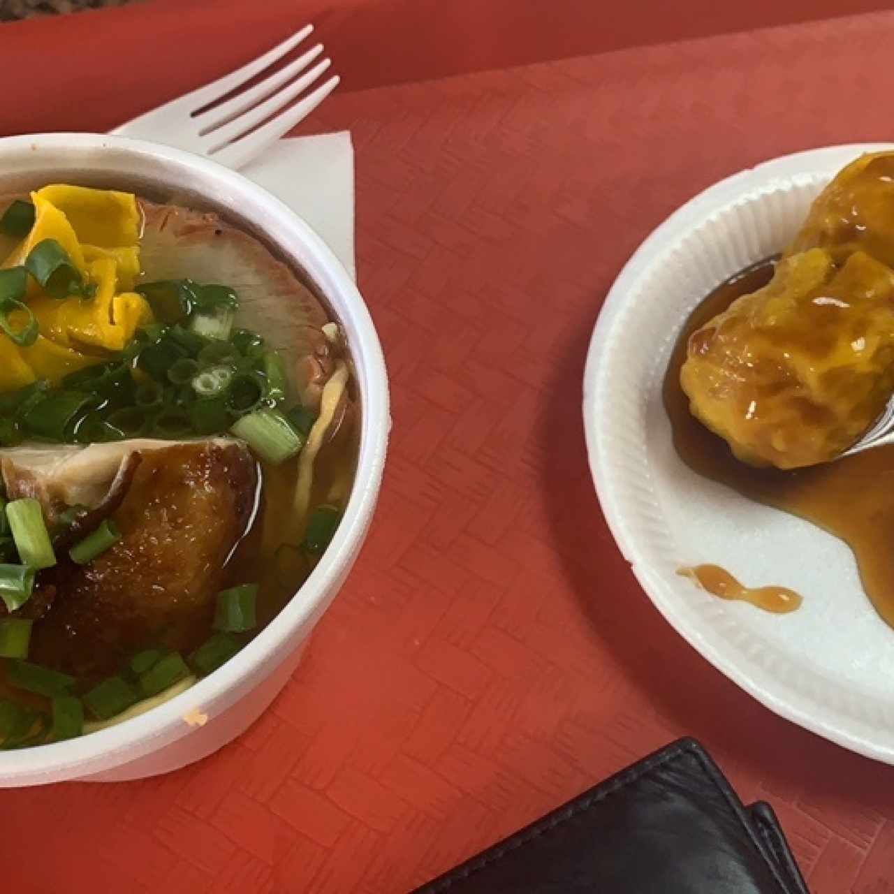 sopa de wanton y sui mai 