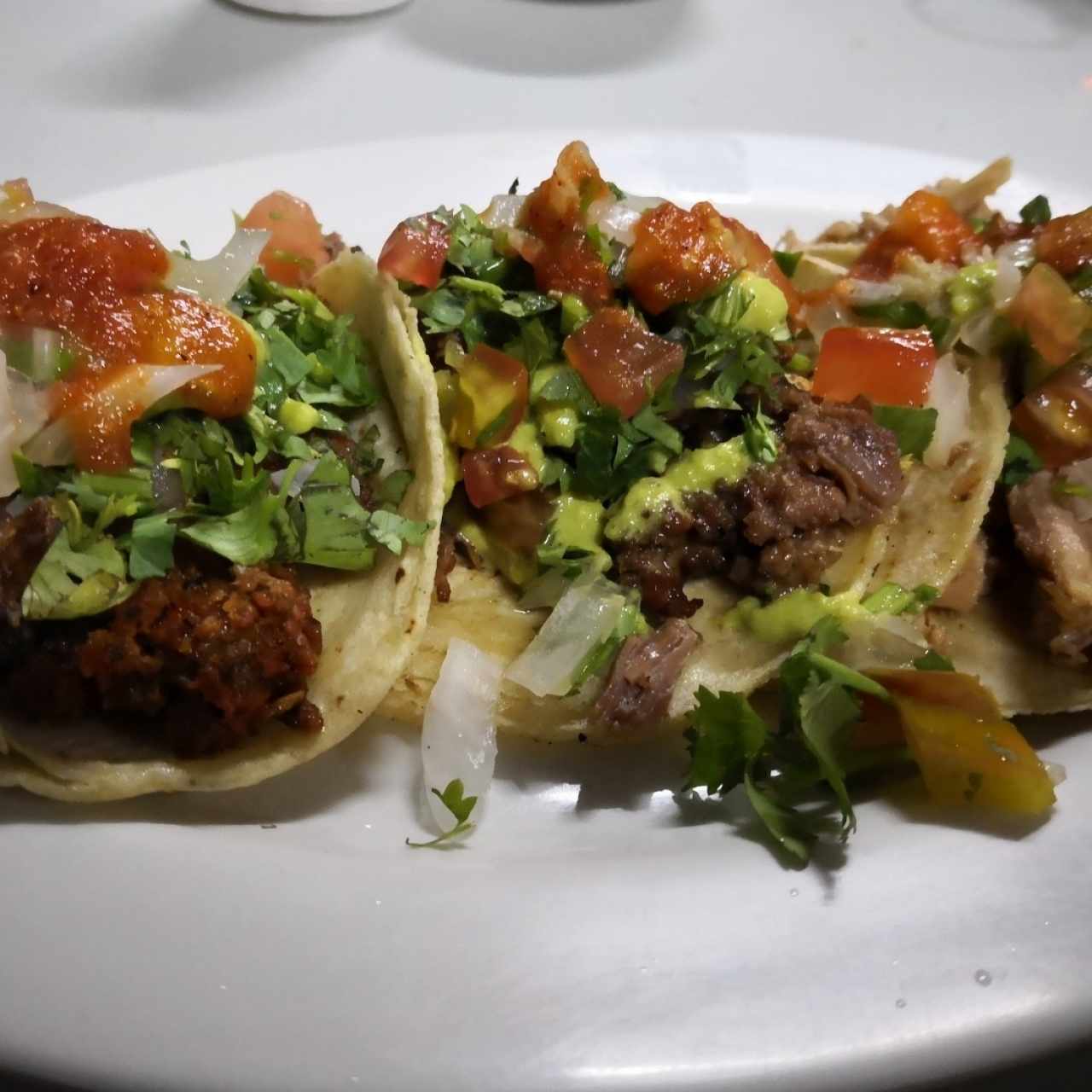 tacos de chamorro, suadero y campechano 