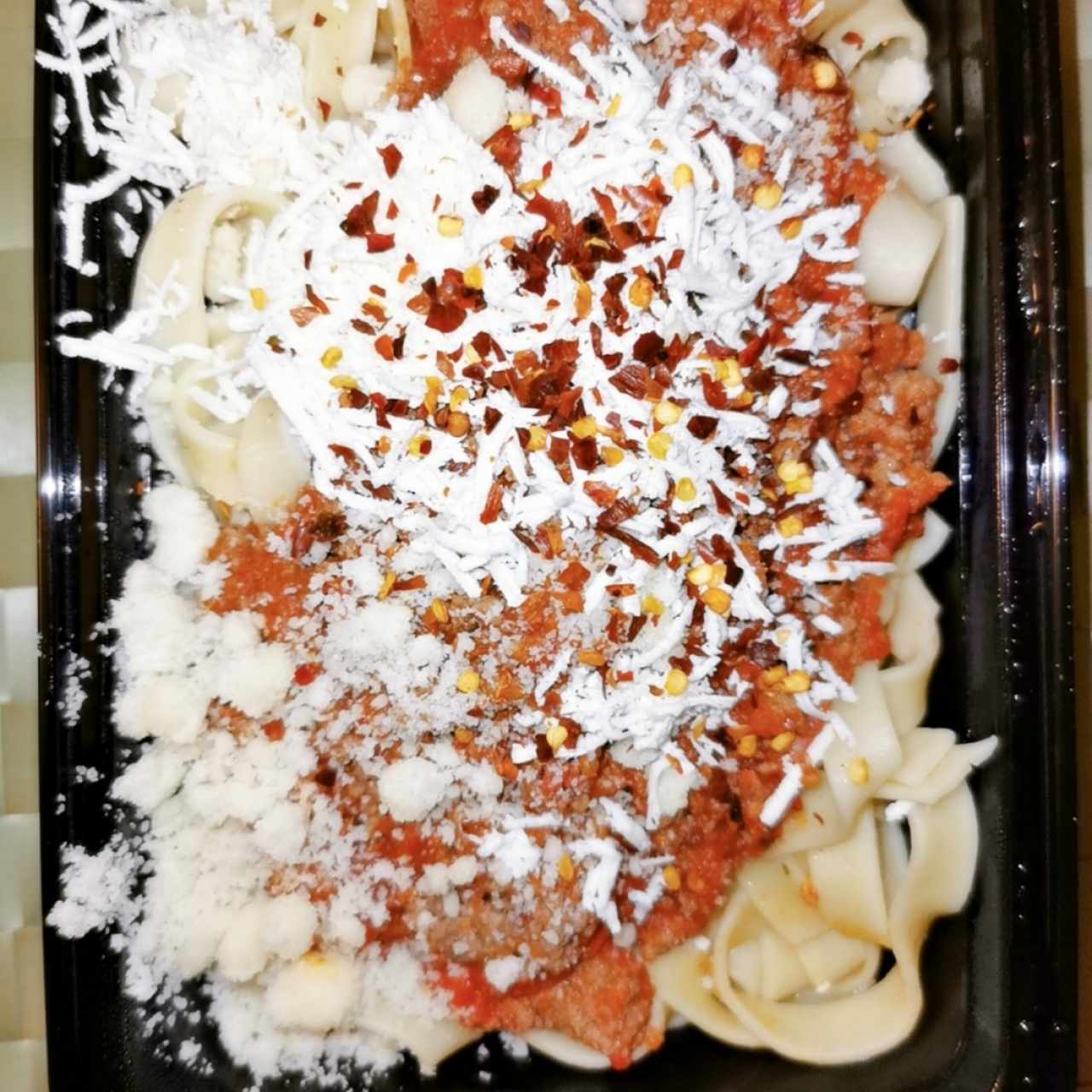 fettuccine en salsa roja