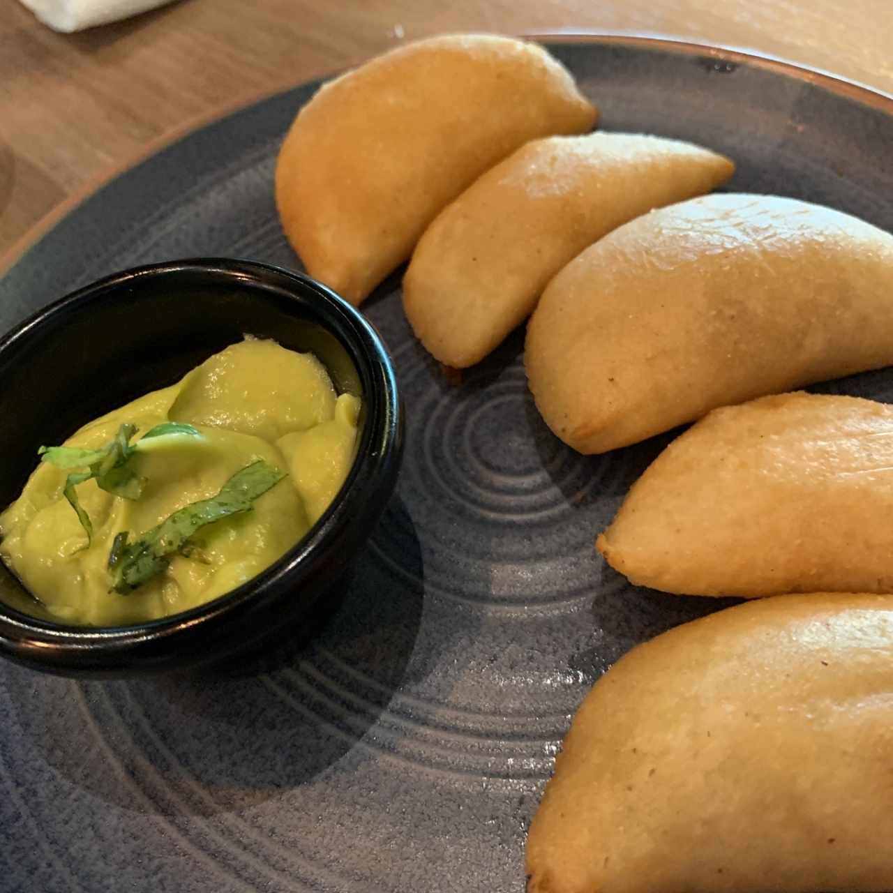 Piqueos Latinoamericanos - Empanadas Criollas