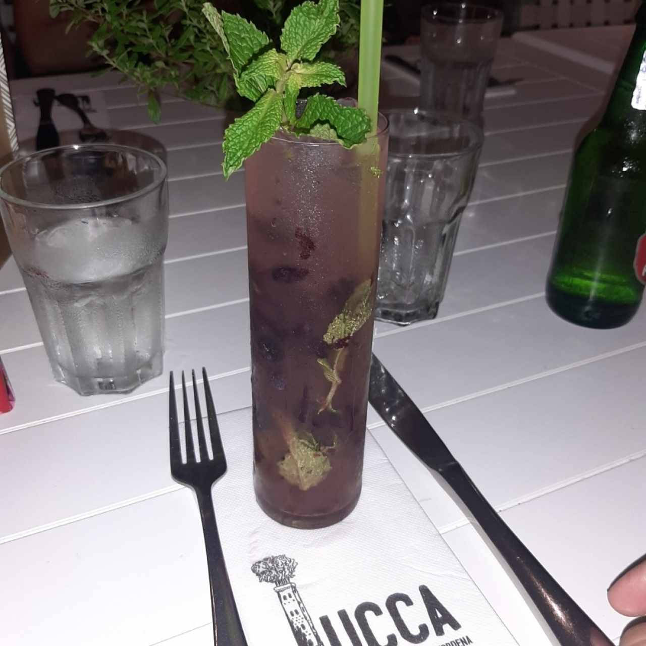 mojito de frutos del bosque