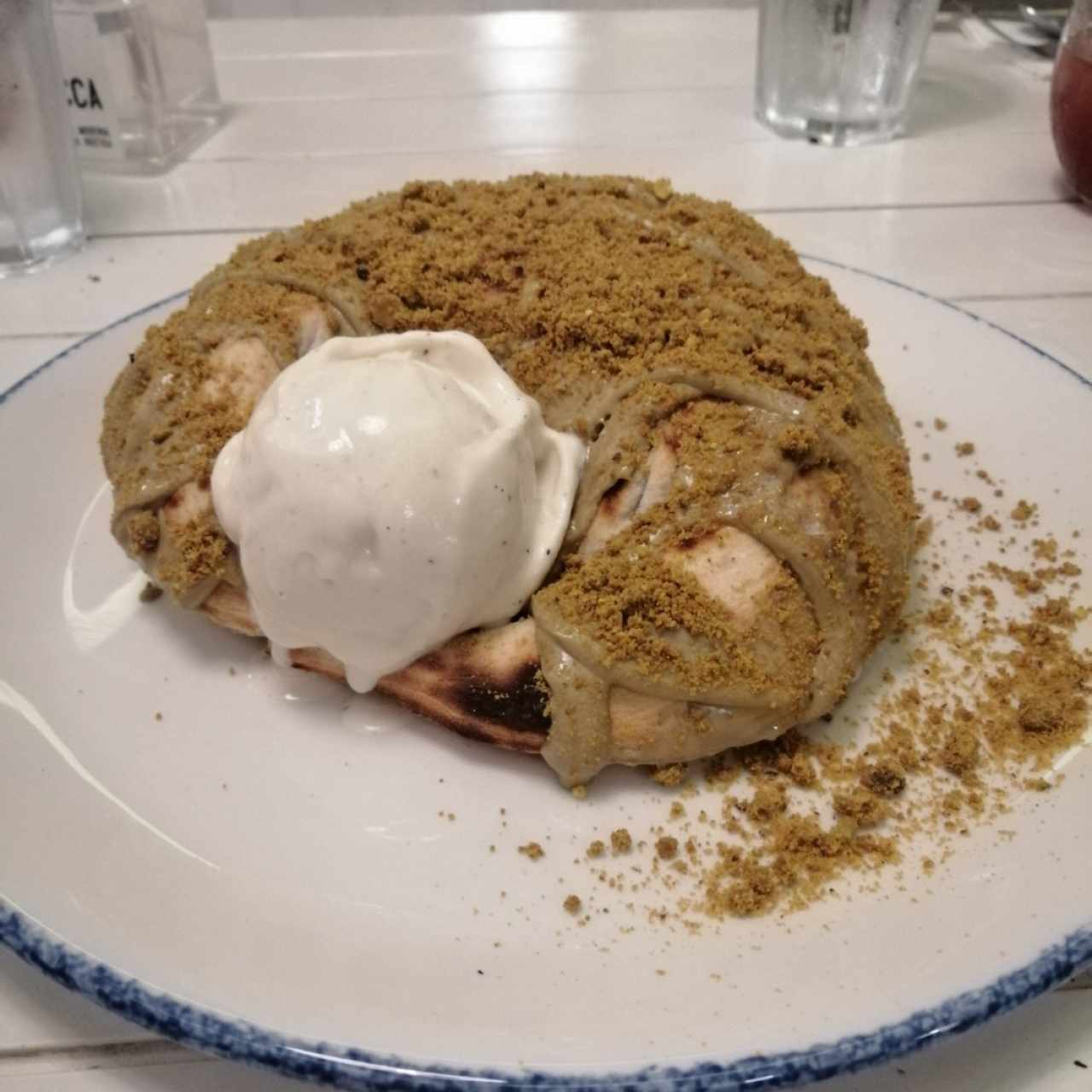 Calzone relleno de nutella y fresas 