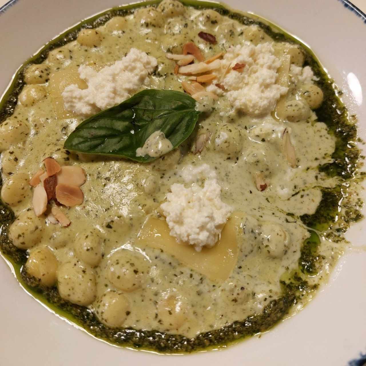 Gnocchi Al Pesto Rustico