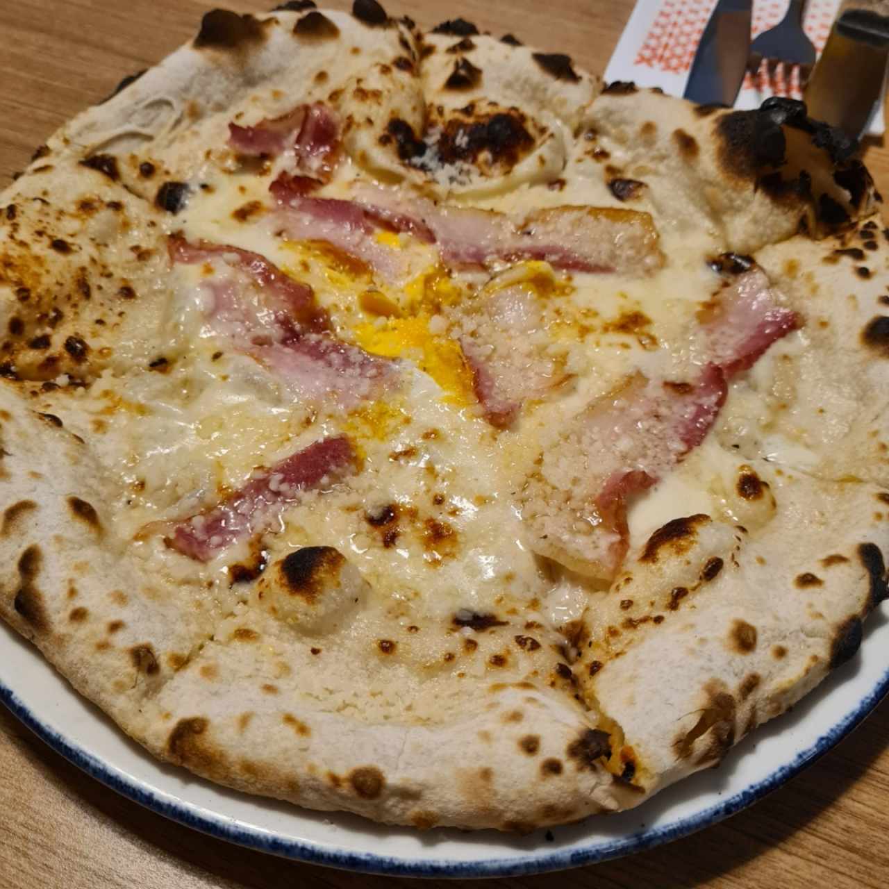 Piezas Extraordinarias - Pizza Carbonara