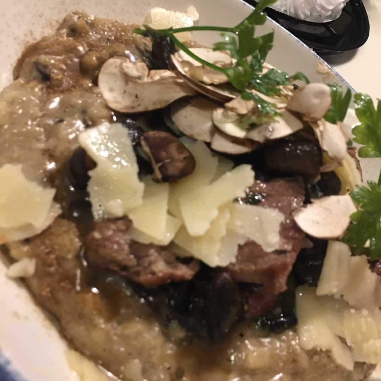 Risotto de Hongos y Filete de Res 