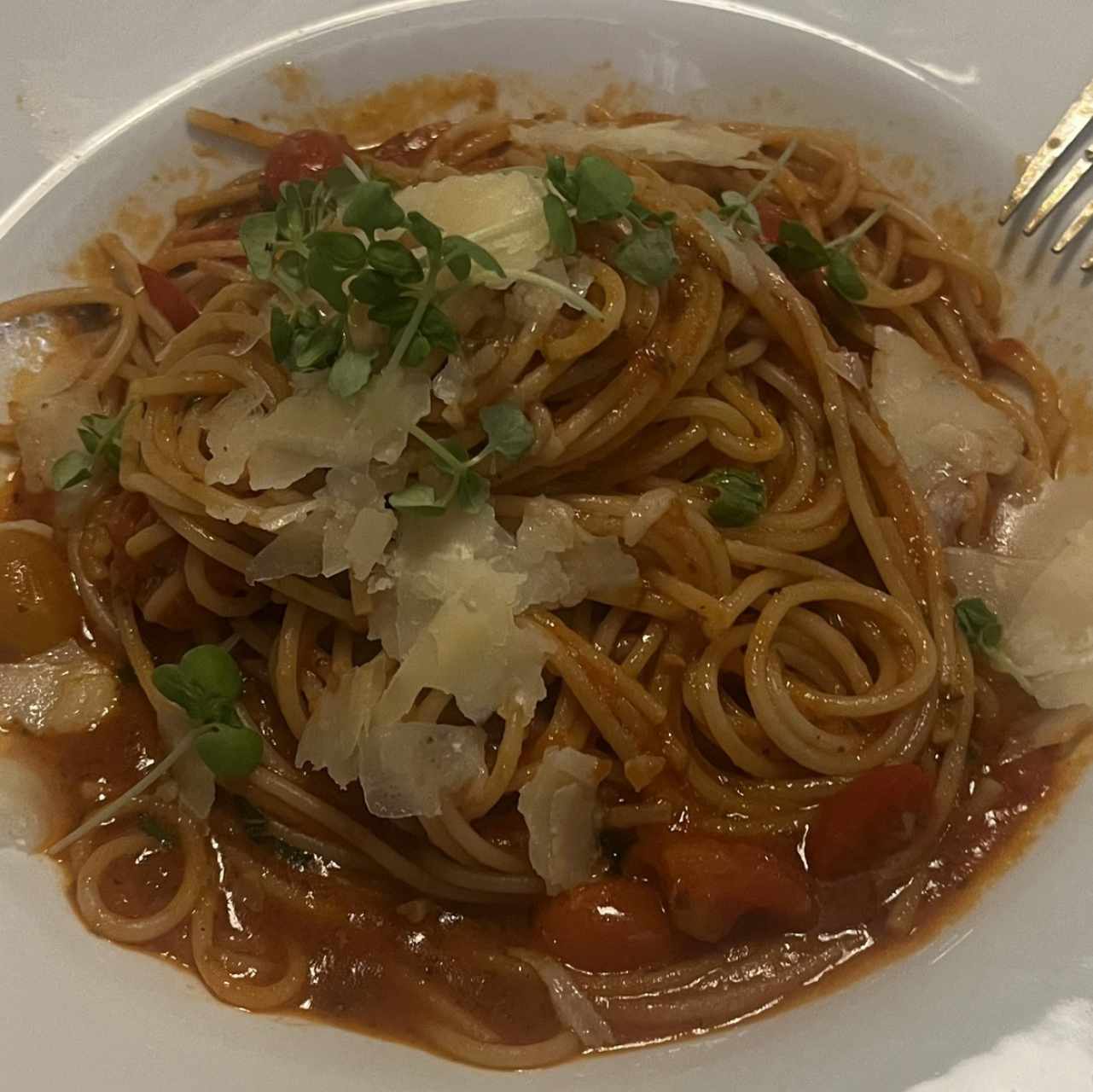 Linguini Al Filetto Di Pomodoro