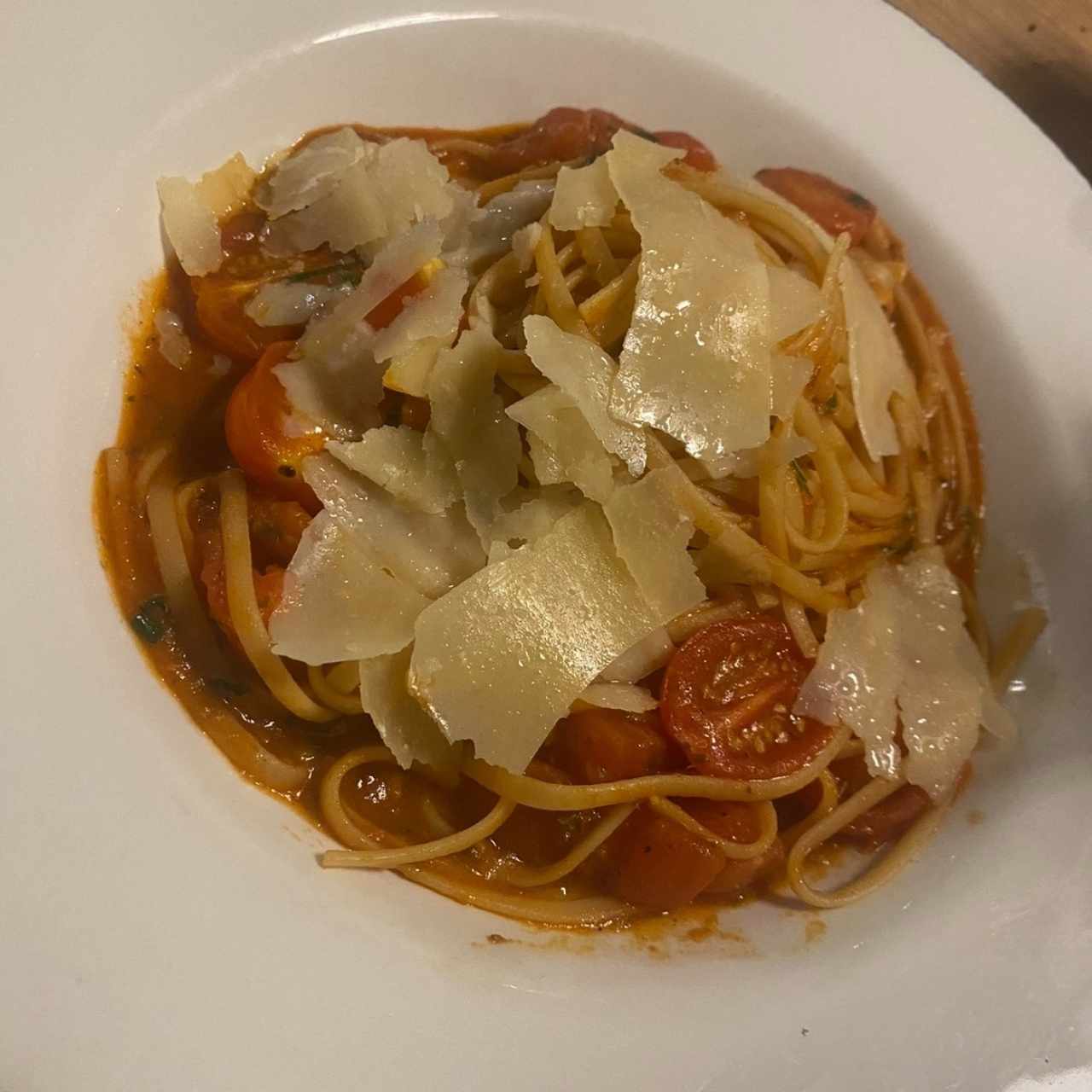 Linguini Al Filetto Di Pomodoro