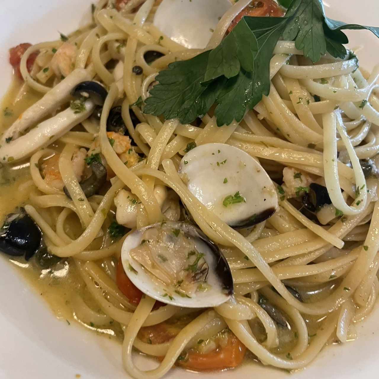 Linguini Frutto Di Mare - 9/10