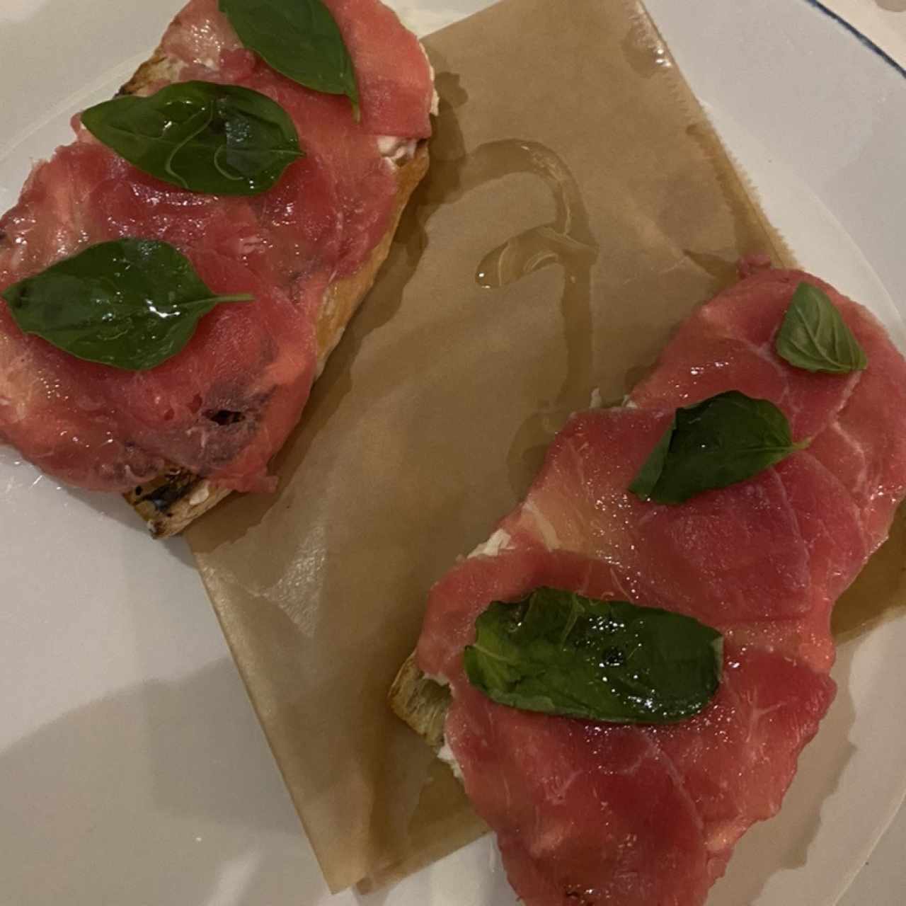 Crostini Di Carpaccio Al Tartufo