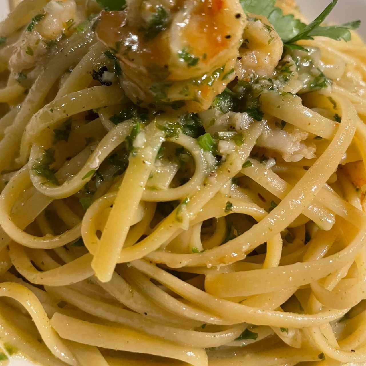 Fetuccini Aglio, Olio E Gamberetti