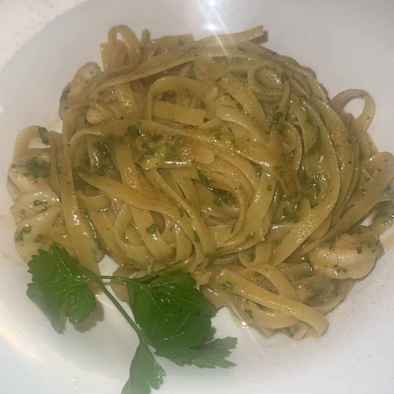 Fetuccini Aglio, Olio E Gamberetti