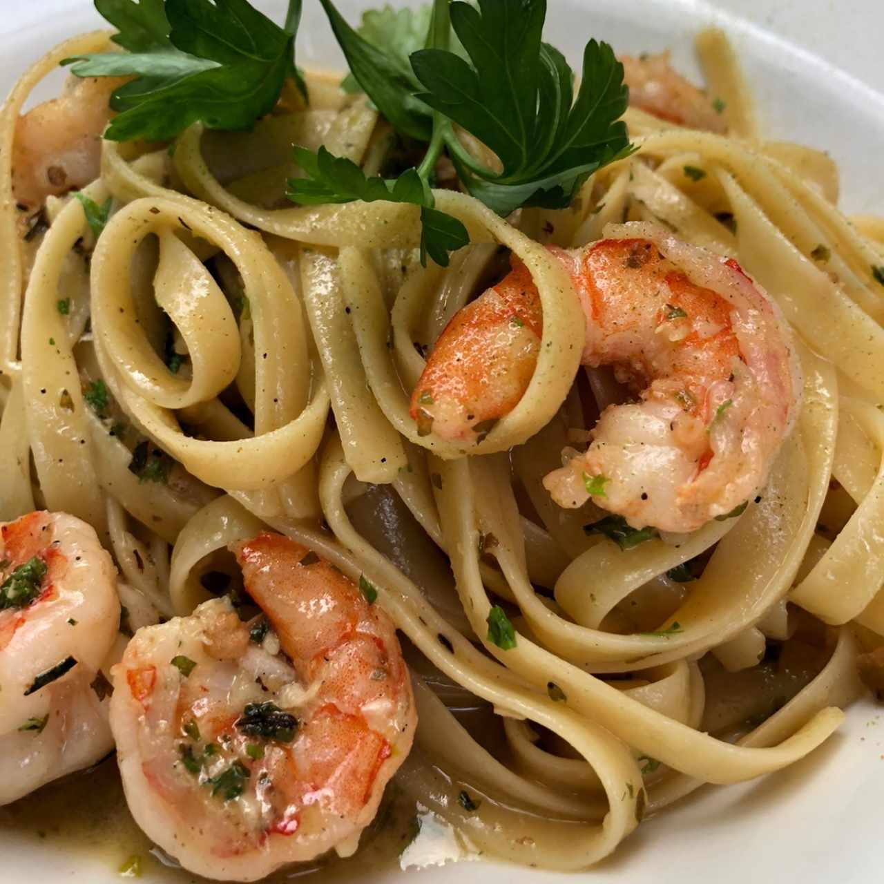 Fetuccini Aglio, Olio E Gamberetti