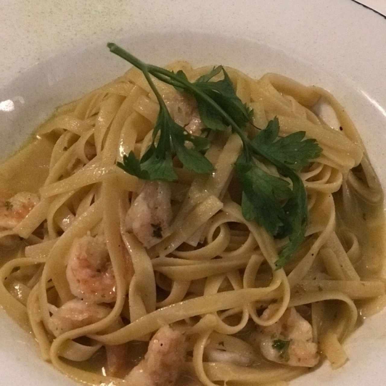 Fetuccini Aglio, Olio E Gamberetti