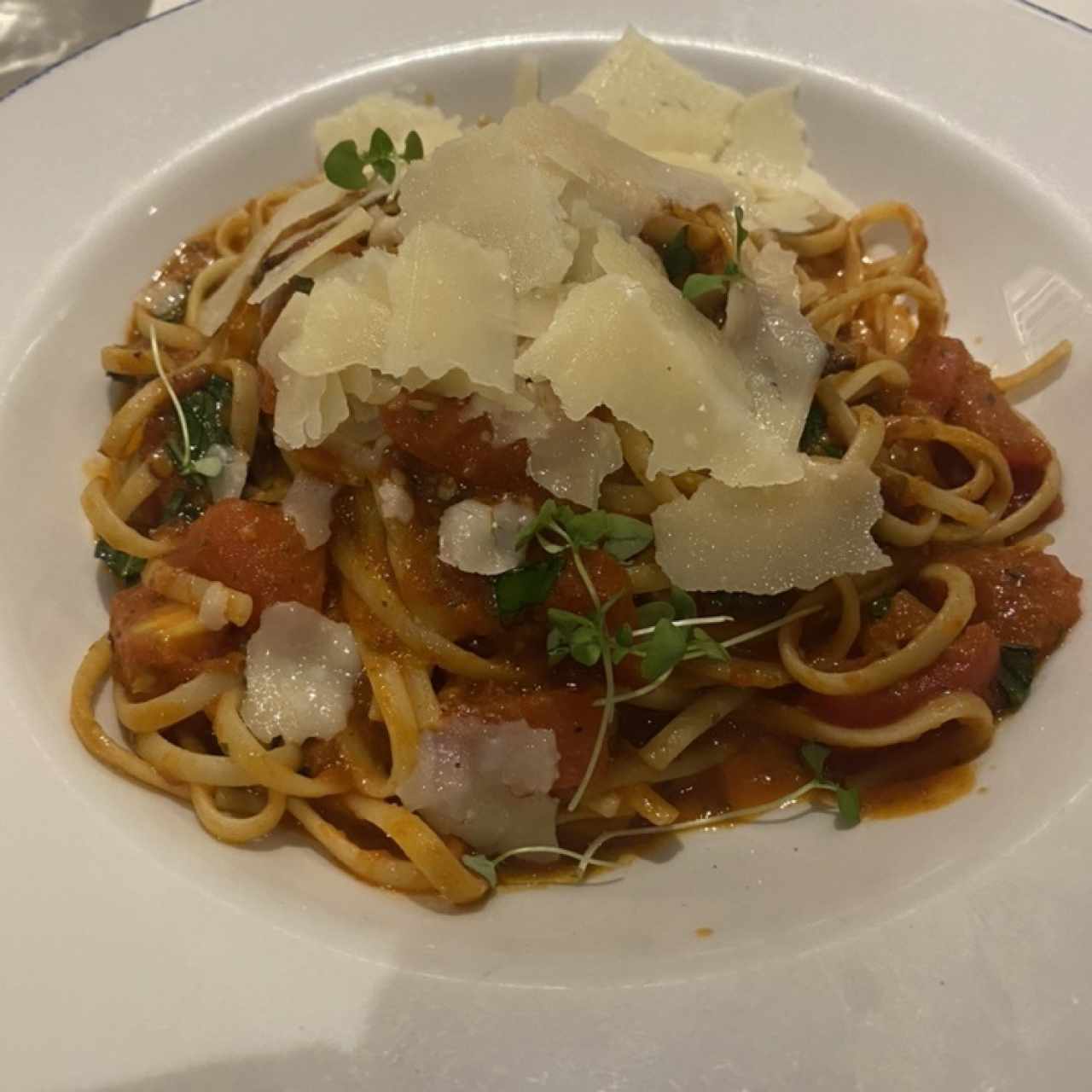 Linguini Al Filetto Di Pomodoro