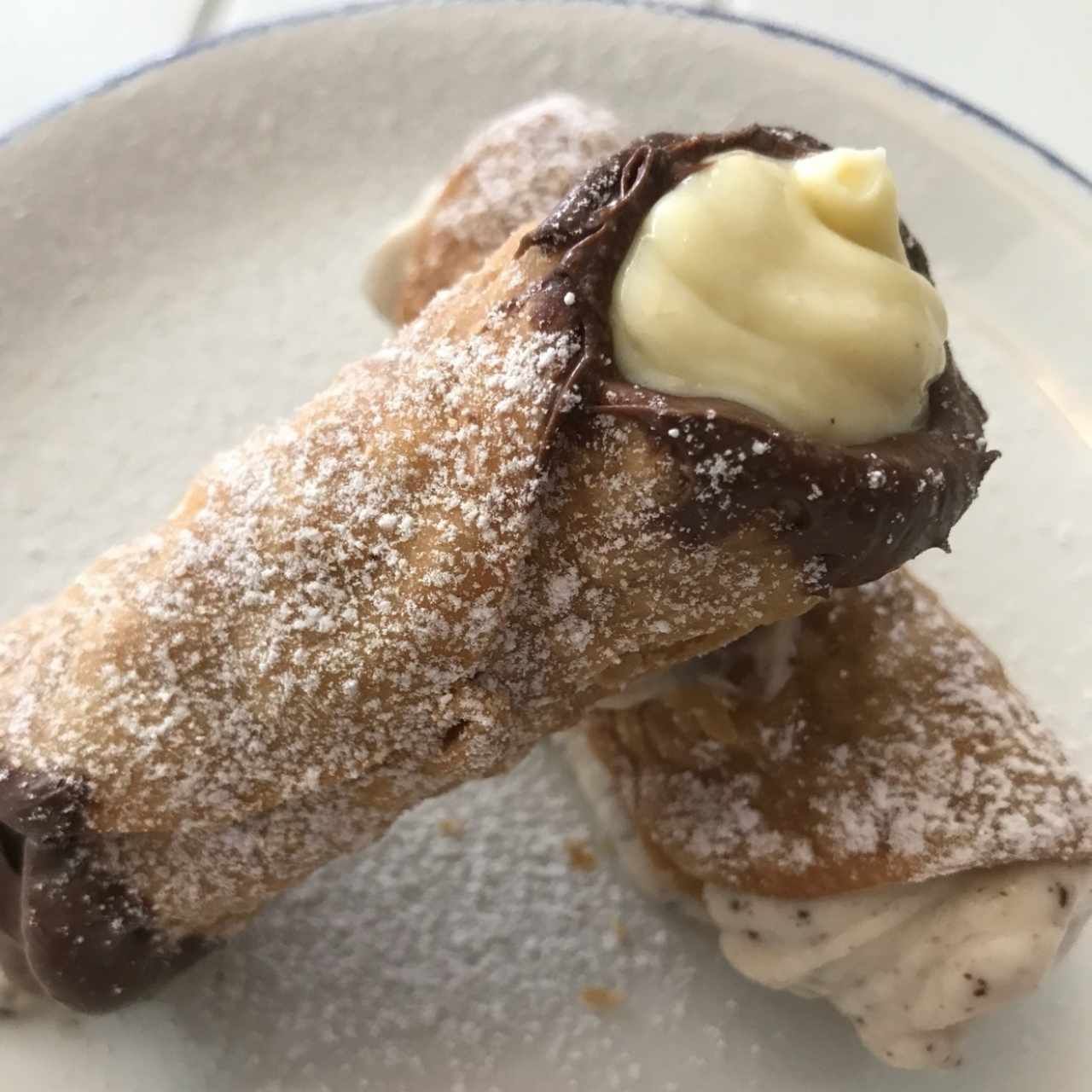 Canolis mixtos