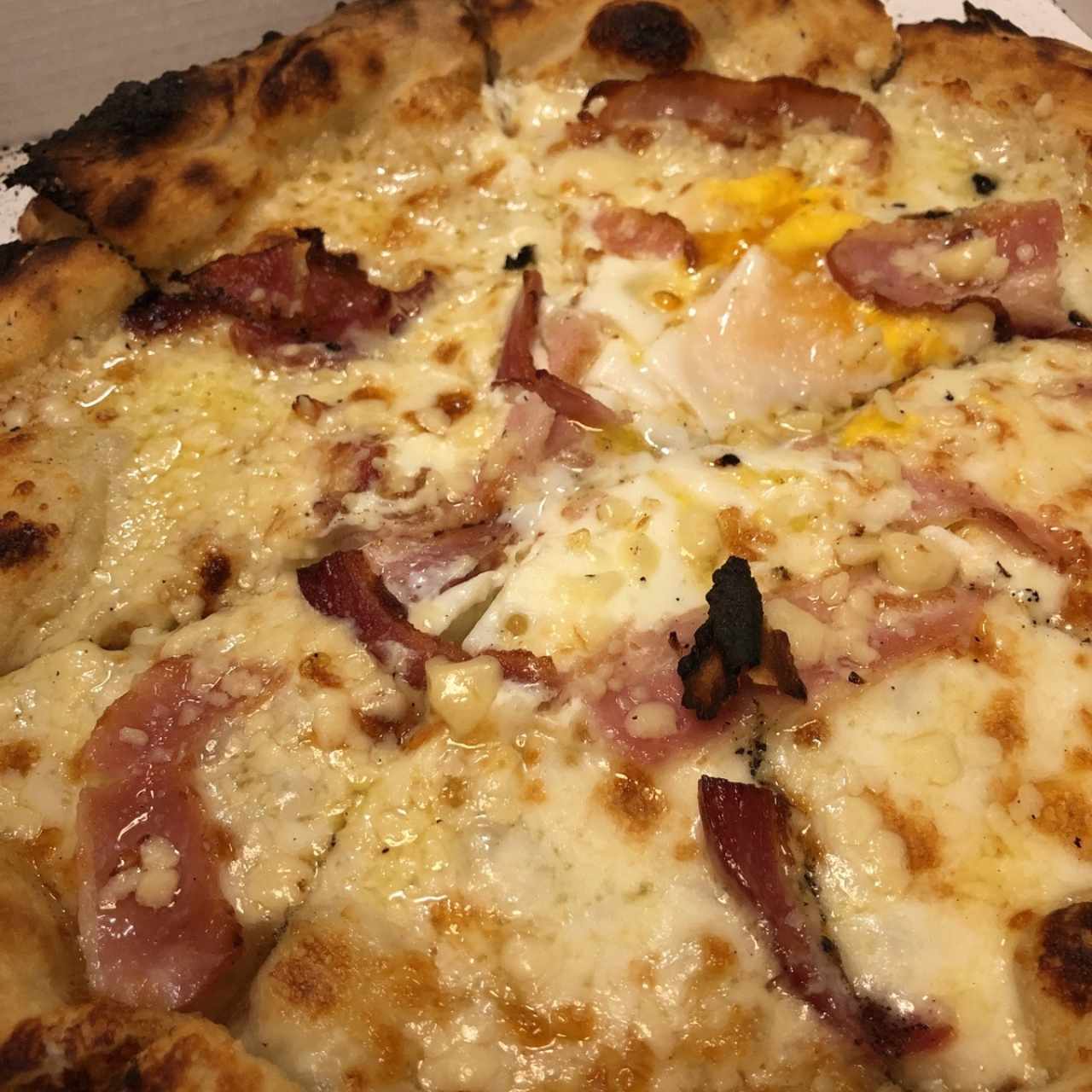 pizza carbonara