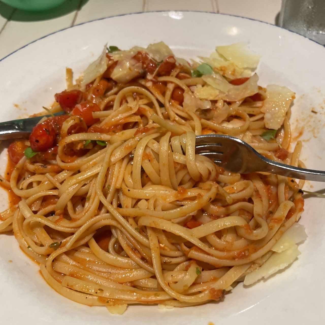 Linguini Al Filetto Di Pomodoro