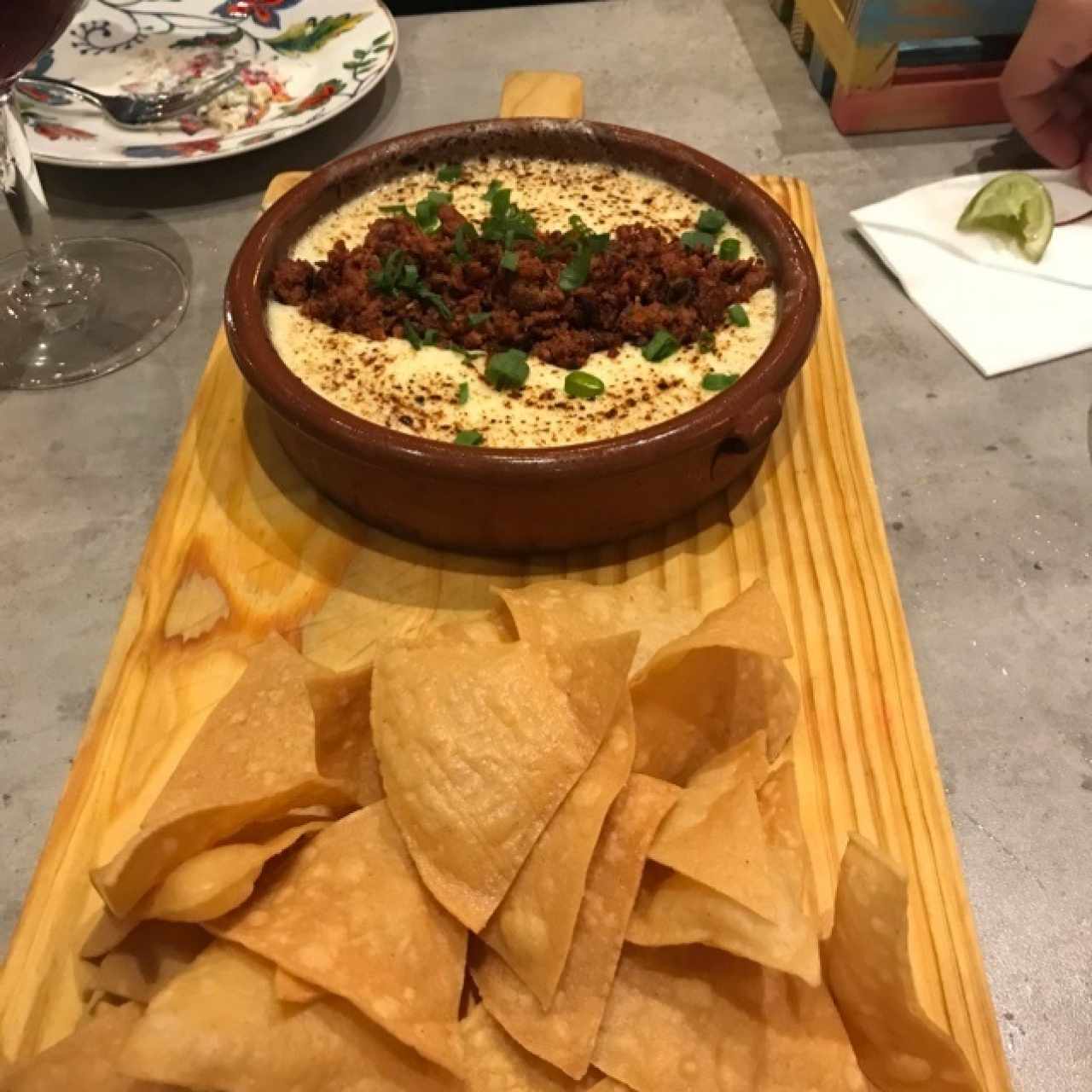 Queso fundido con Chorizo