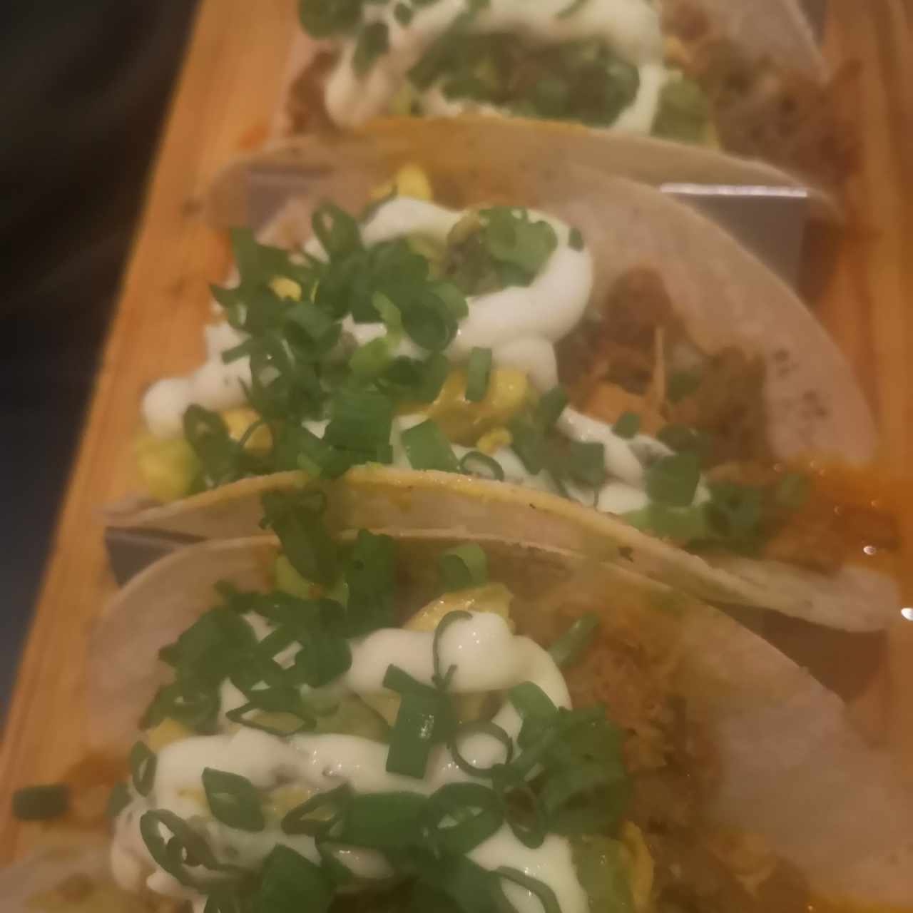 tacos carnita y chorizo