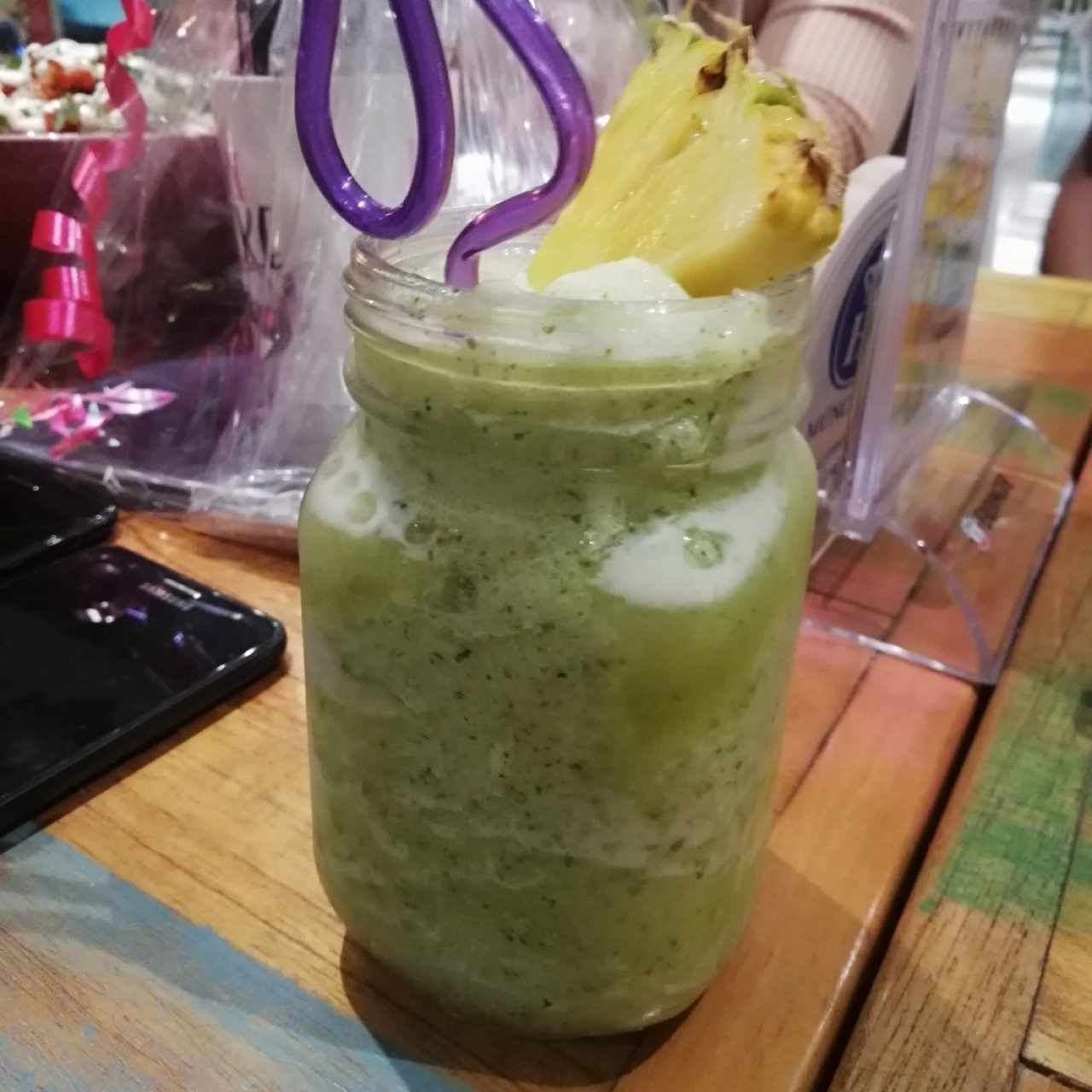 Piña con Hierbabuena