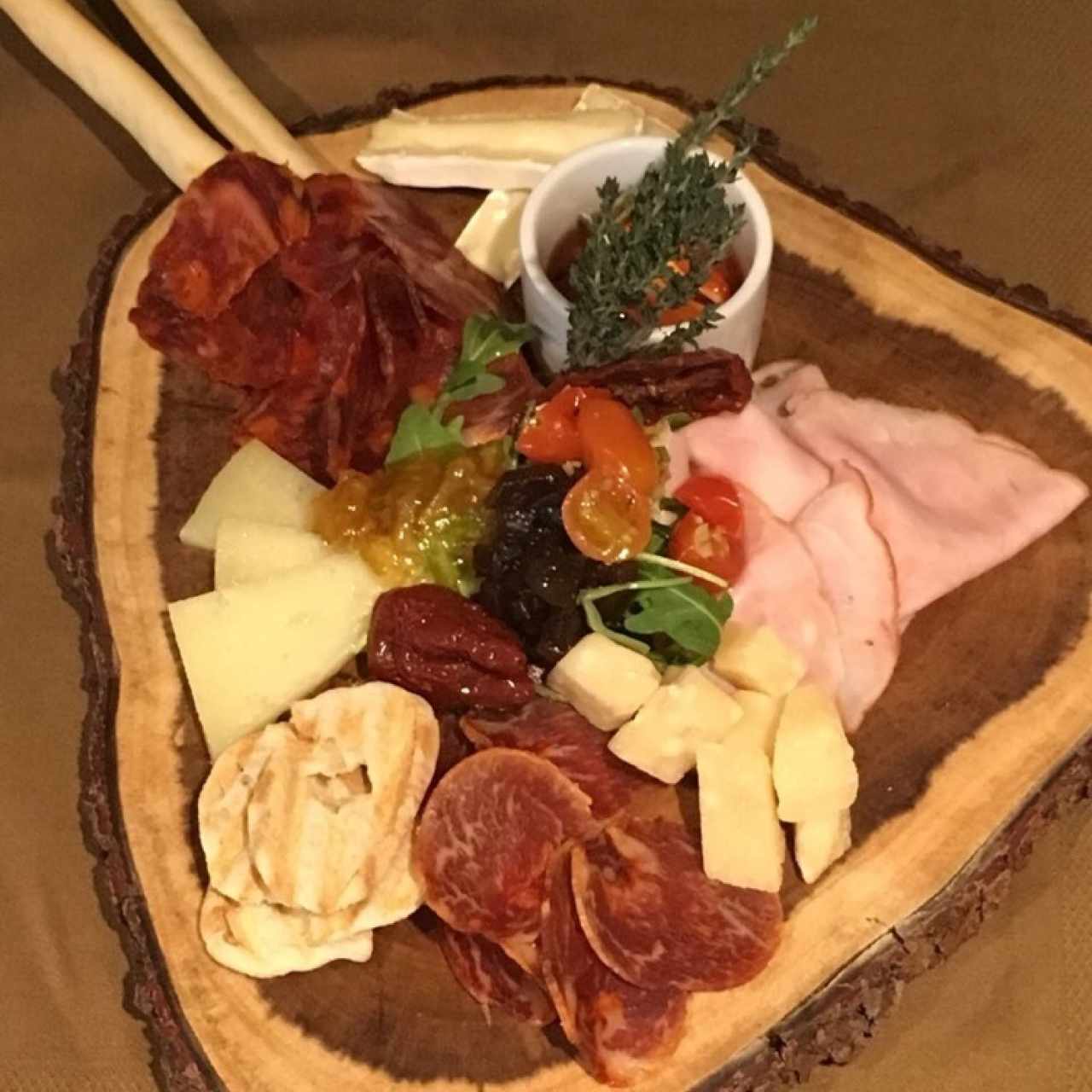 APERITIVOS/COCINA FRÍA - Tabla de Charcuteria