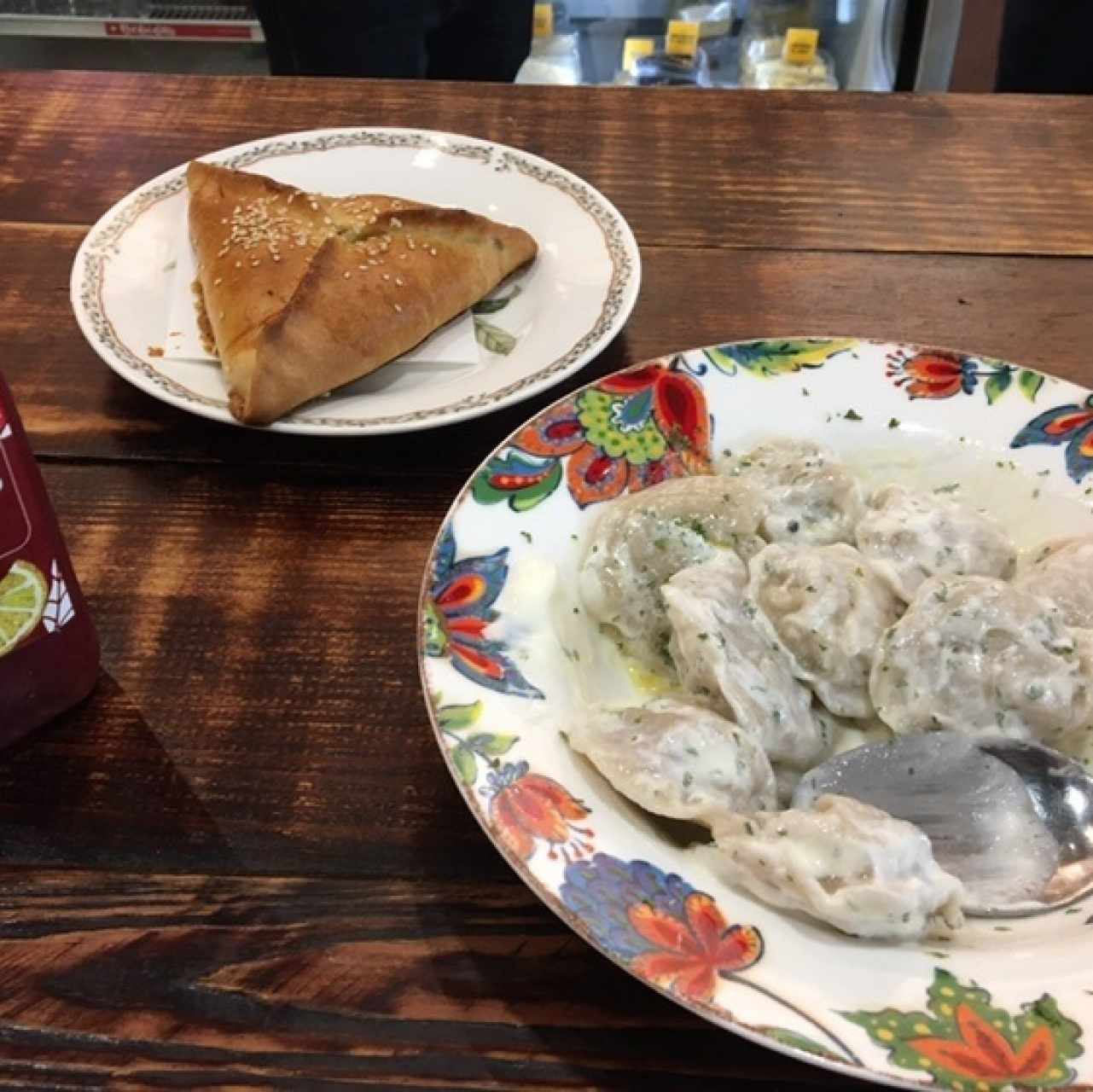 Piroshki de berenjena y pelmeni de carne 