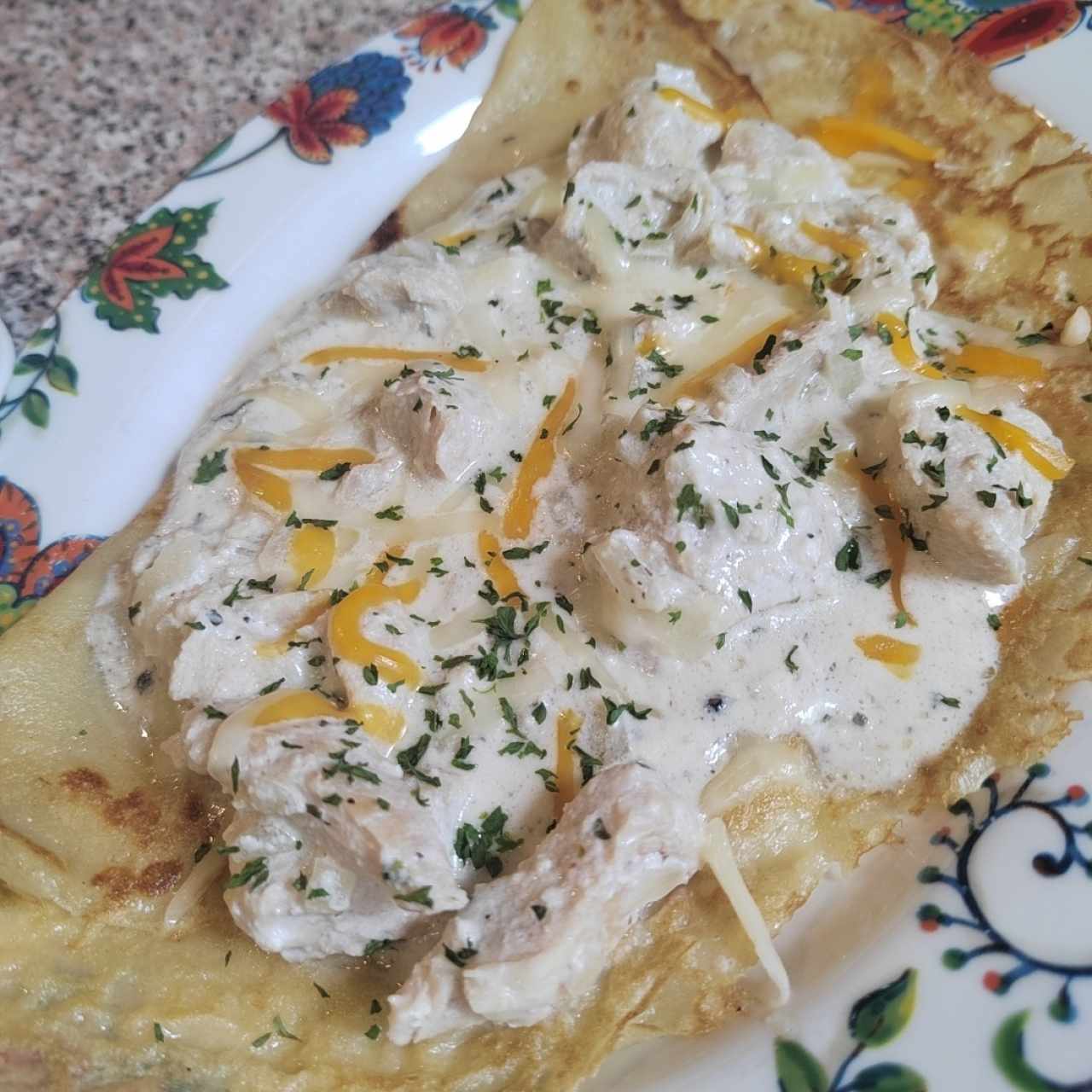 Blini de pollo stroganoff