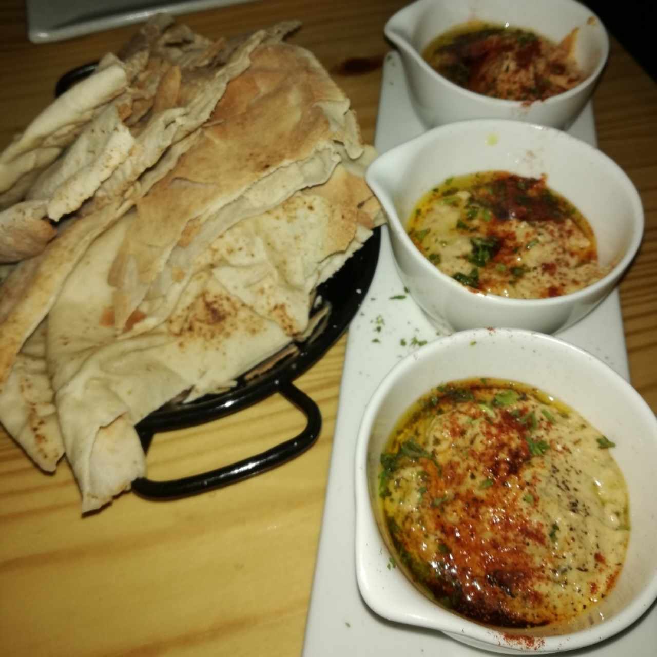 Trio de hummus