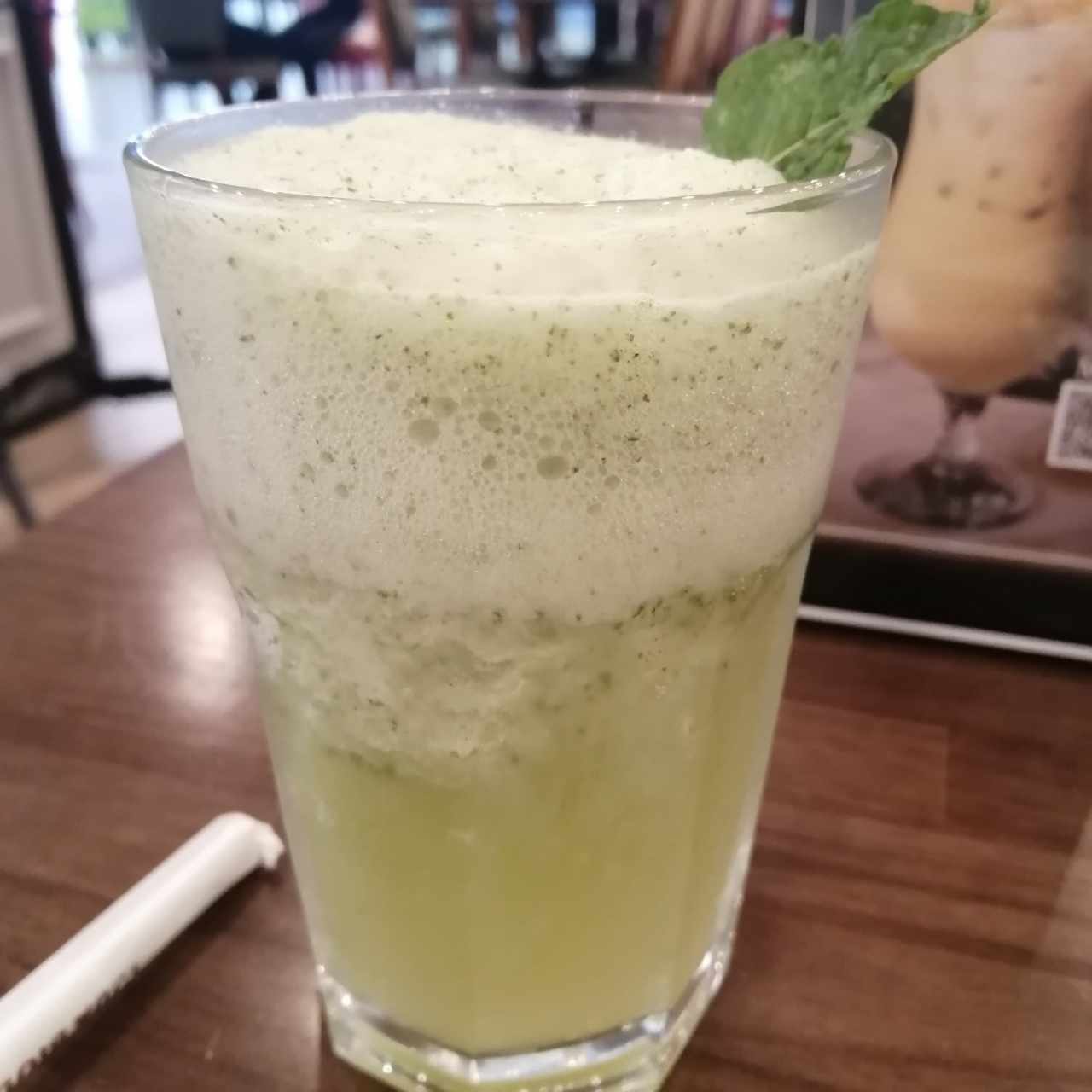 Limonada con hierbabuena 