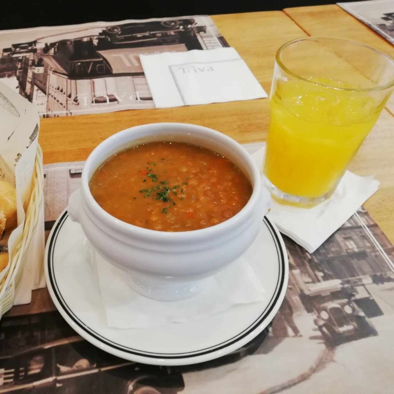 sopa de lentejas