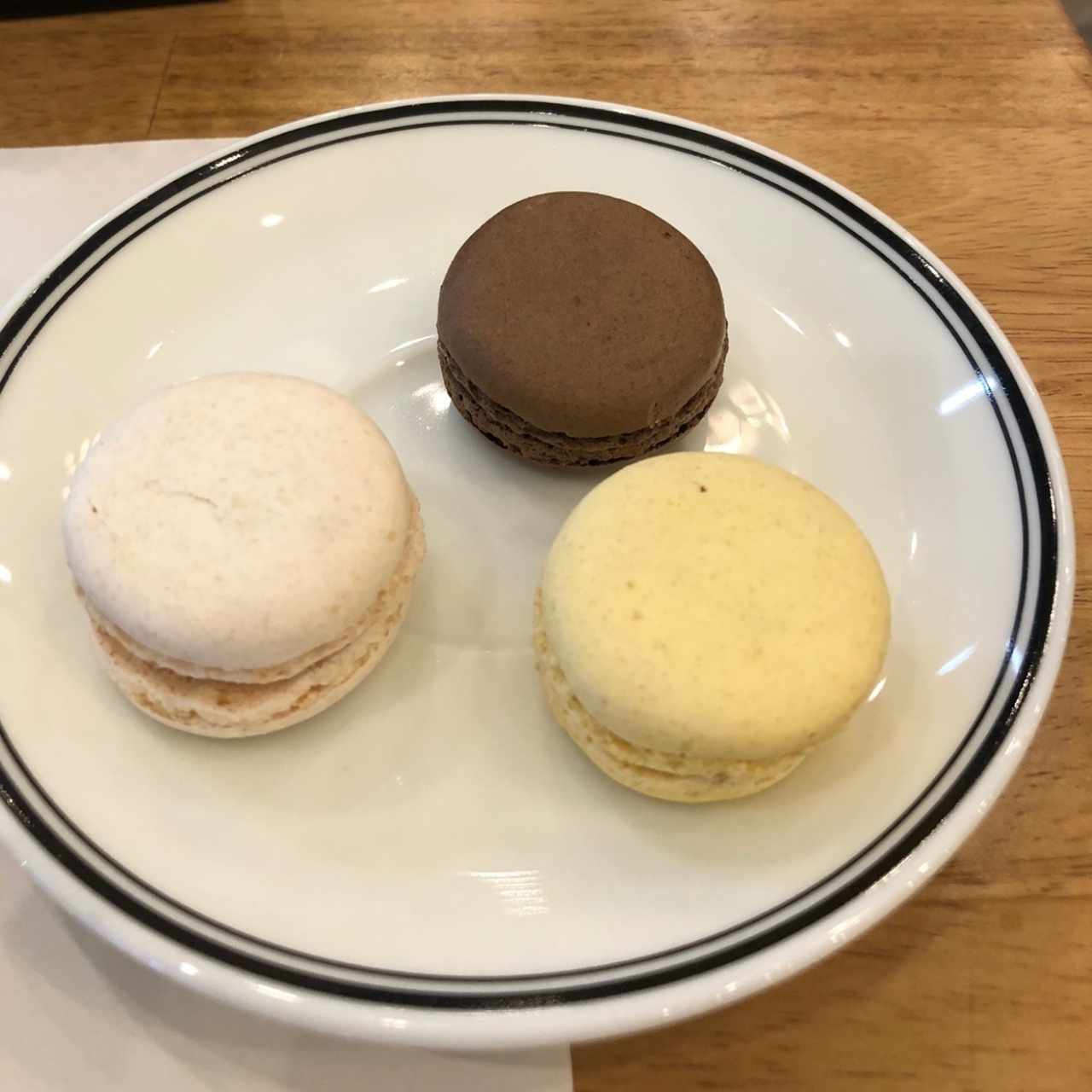 mini macaroons