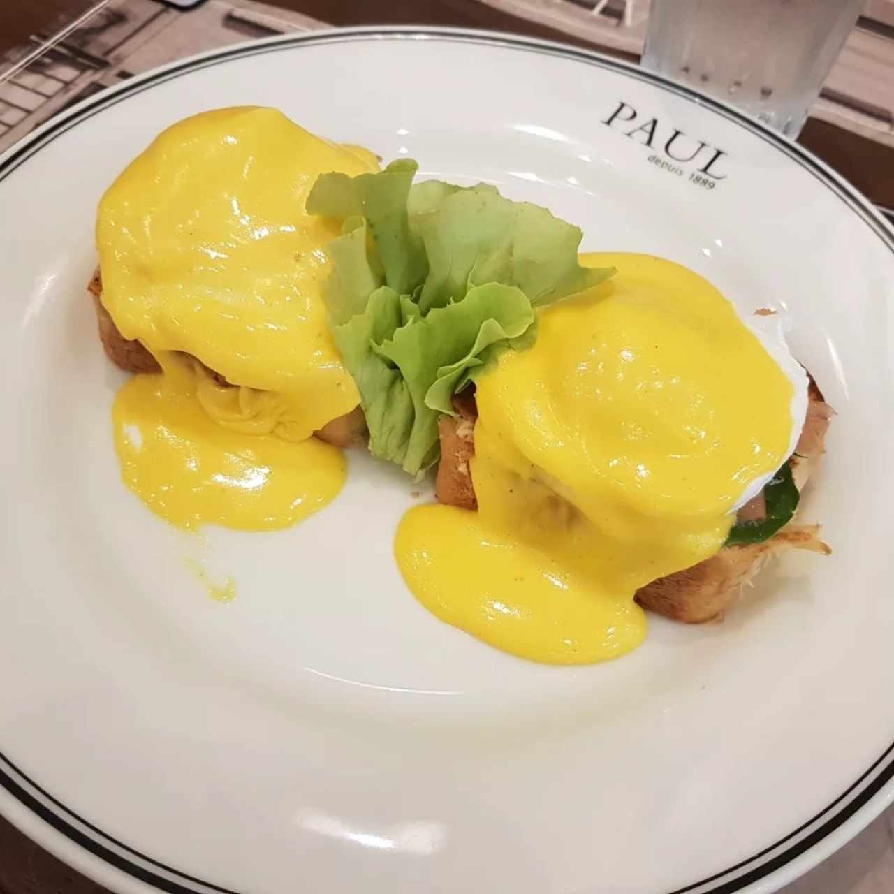 egg benedict