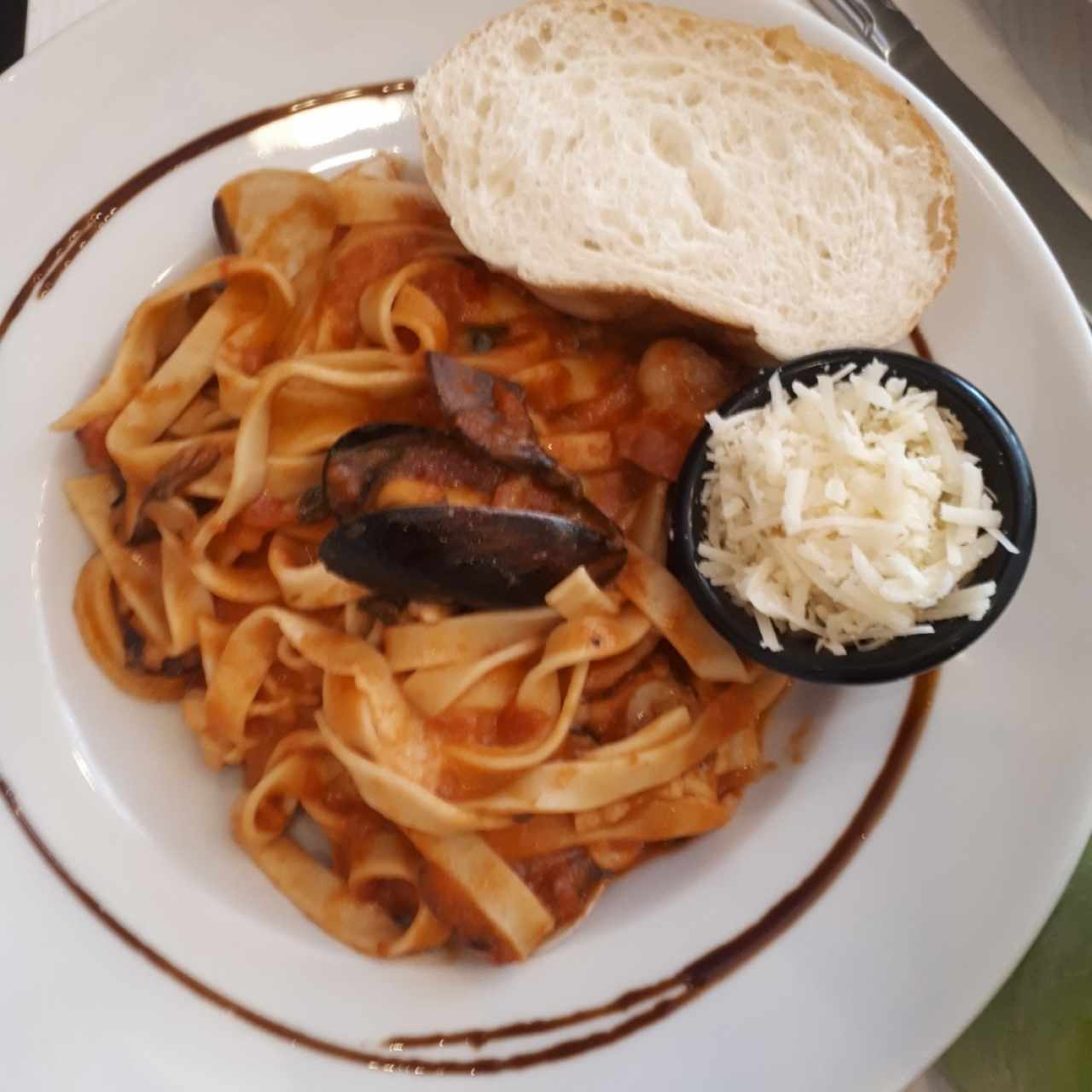 penne con mariscos