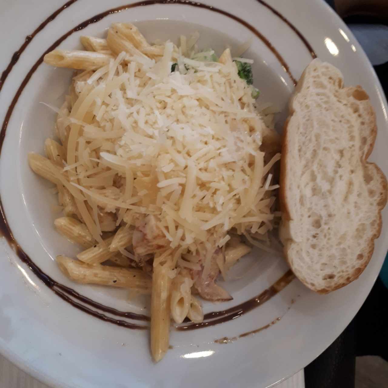 Pasta penne a la carbonara