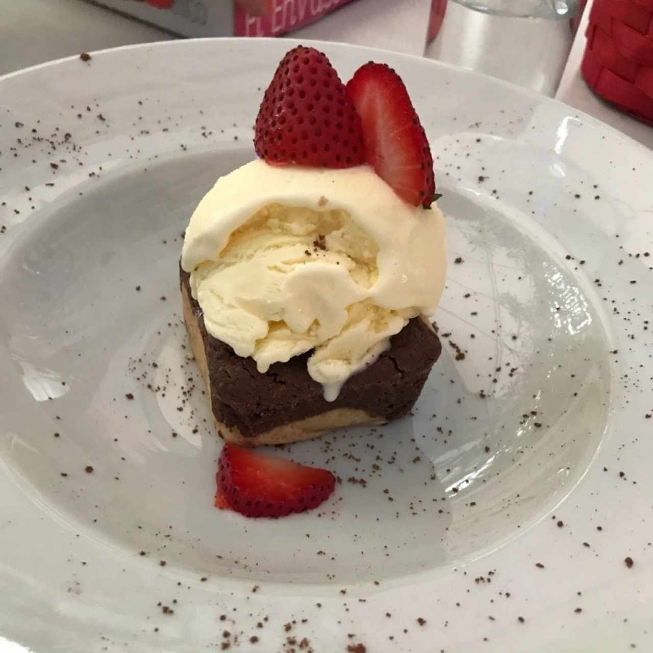 brownie con helado