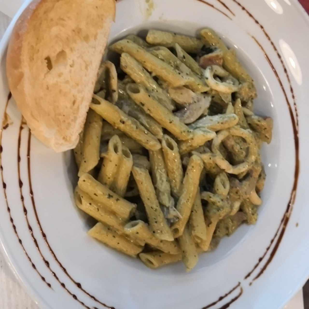 Pasta Dos Amigos