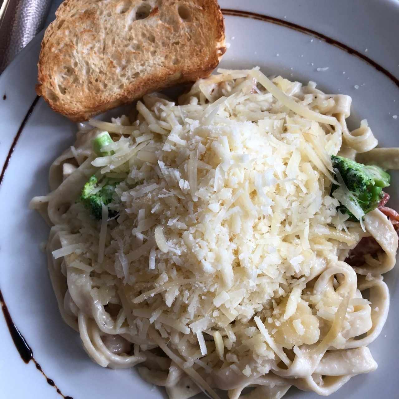 pasta carbonara con pollo