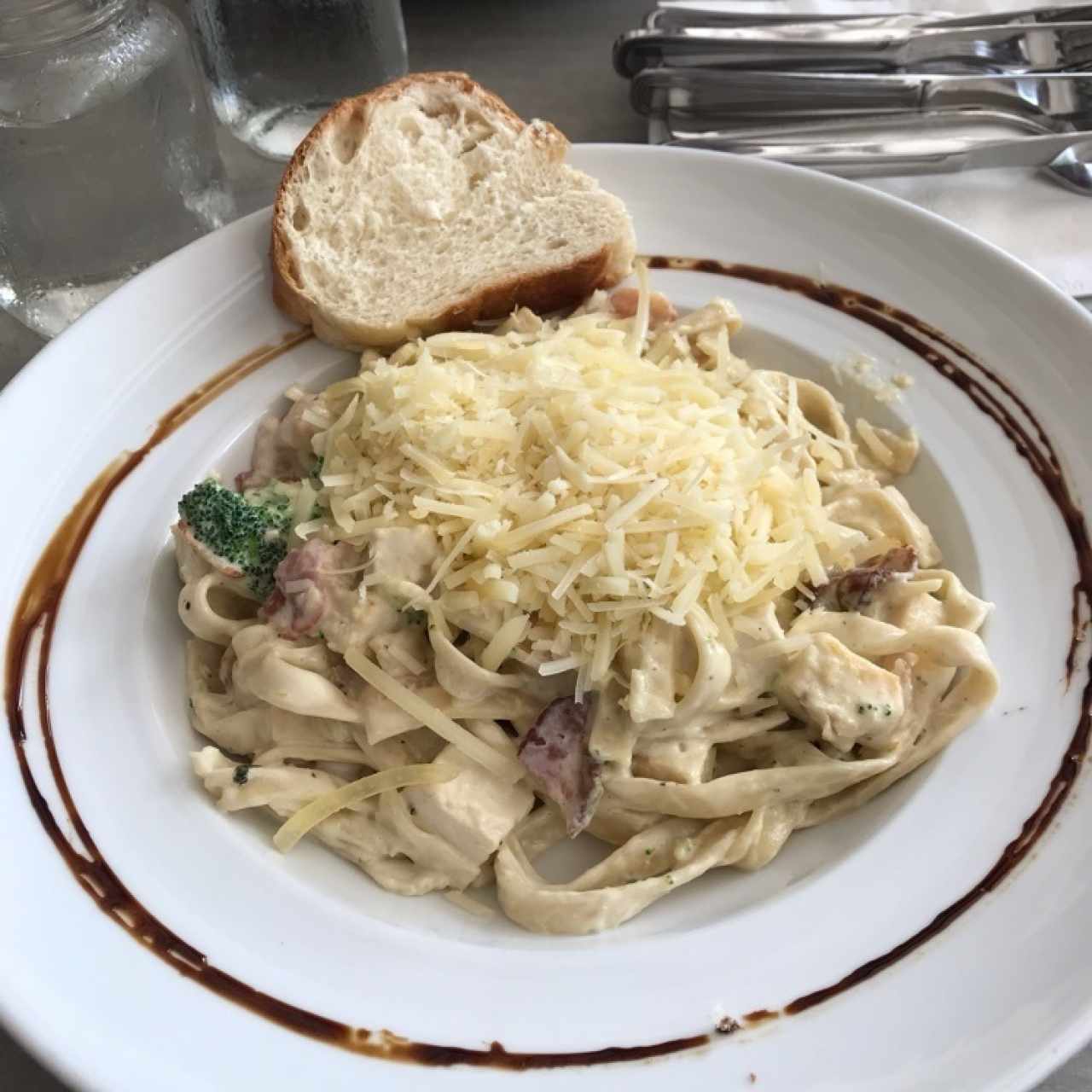 fetuccini carbonara 