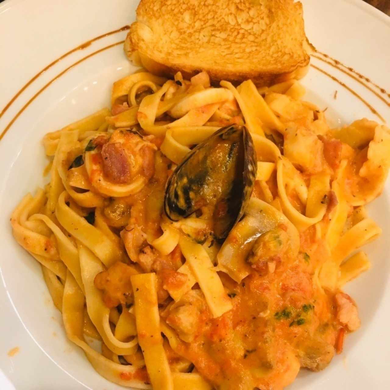 Pasta Aglio Rosso